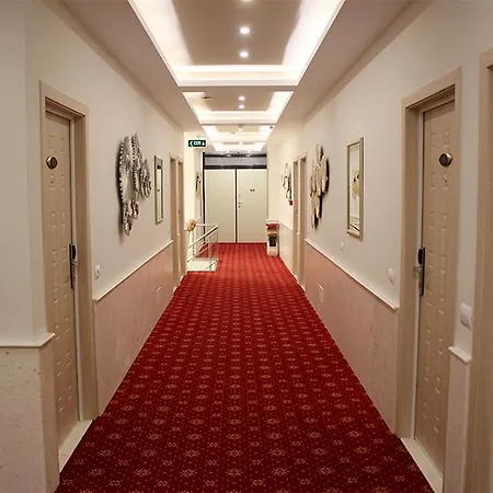 Park Tirana Hotel Yzberish