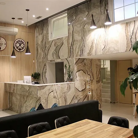 Park Tirana Hotel Yzberish